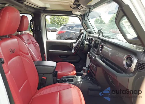 2020 Jeep Wrangler Unlimited Sahara 4X4 z USA, uszkodzony, nr VIN 1C4HJXEN3LW259581